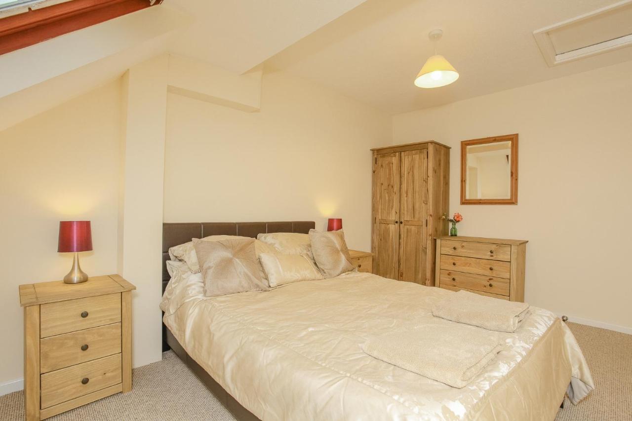 Modern Cotswold Home 위트니 외부 사진